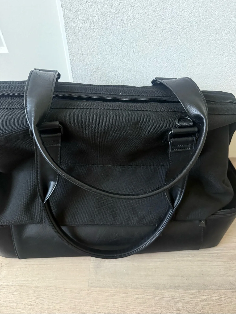 Beis weekender Black Travel Tote Bag - Sleek Carryall
